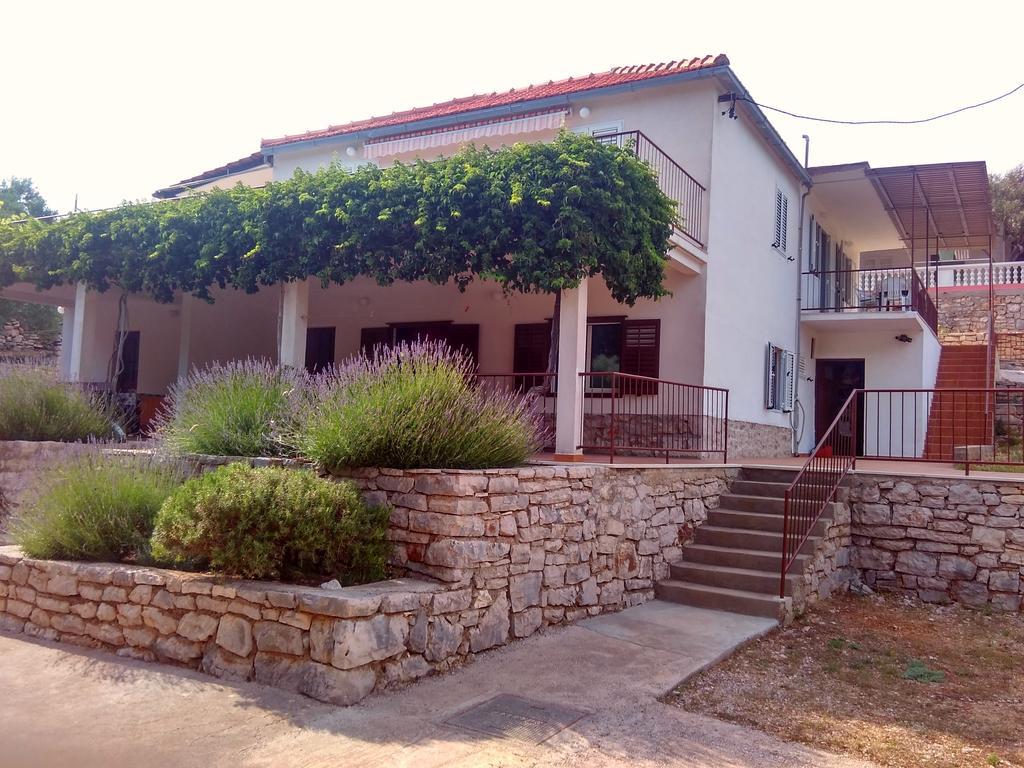 Apartments Sonija Gdinj Εξωτερικό φωτογραφία